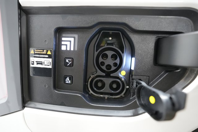 2024 Kia EV9 — photo 8 of 23