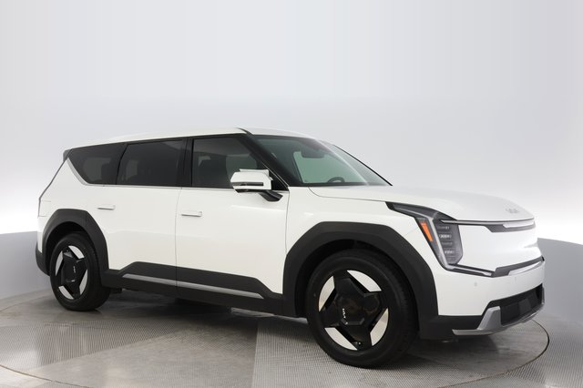 2024 Kia EV9 — photo 11 of 23