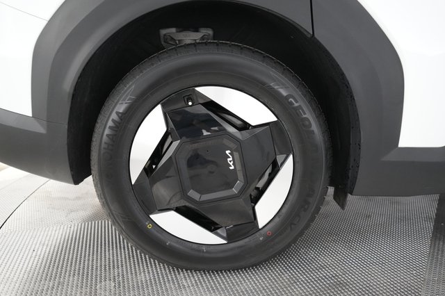 2024 Kia EV9 — photo 7 of 23