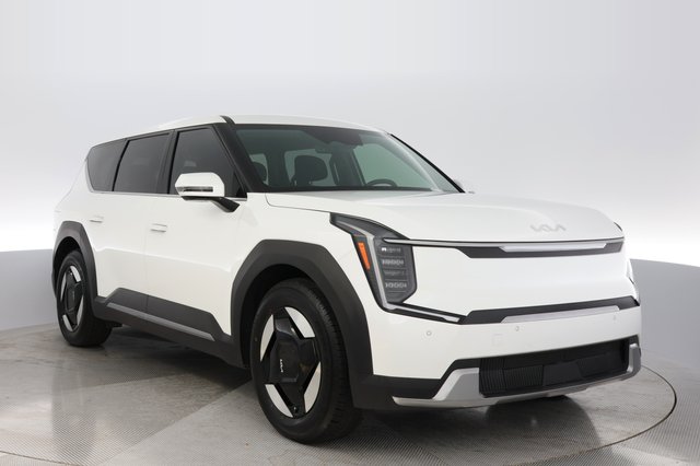 2024 Kia EV9 — photo 10 of 23