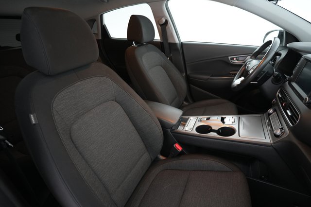2021 Hyundai Kona Electric — photo 18 of 24