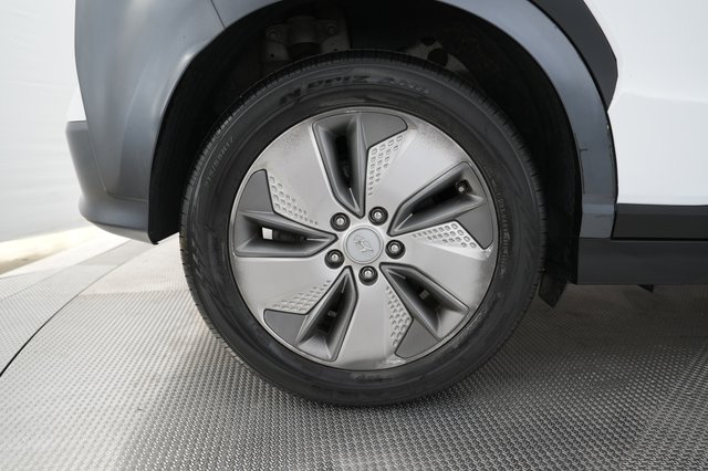 2021 Hyundai Kona Electric — photo 7 of 24