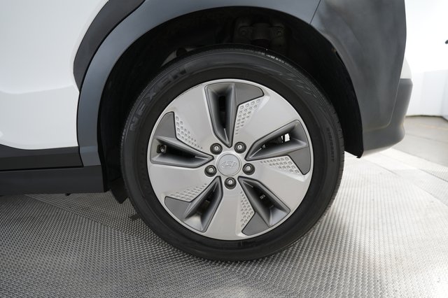 2021 Hyundai Kona Electric — photo 17 of 24