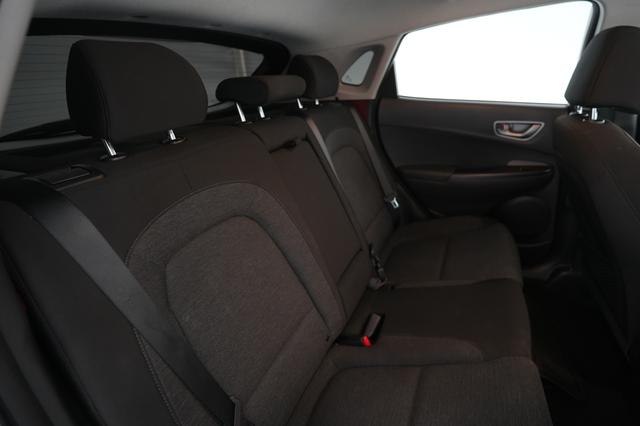 2021 Hyundai Kona Electric — photo 4 of 24