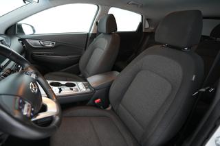 2021 Hyundai Kona Electric — photo 3 of 24