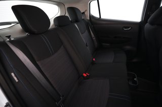 2025 Nissan LEAF — photo 4 of 22