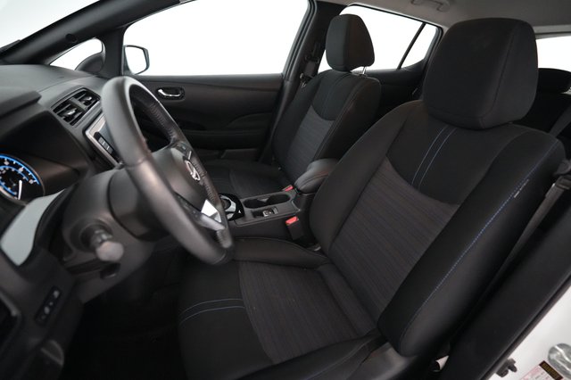 2025 Nissan LEAF — photo 3 of 22