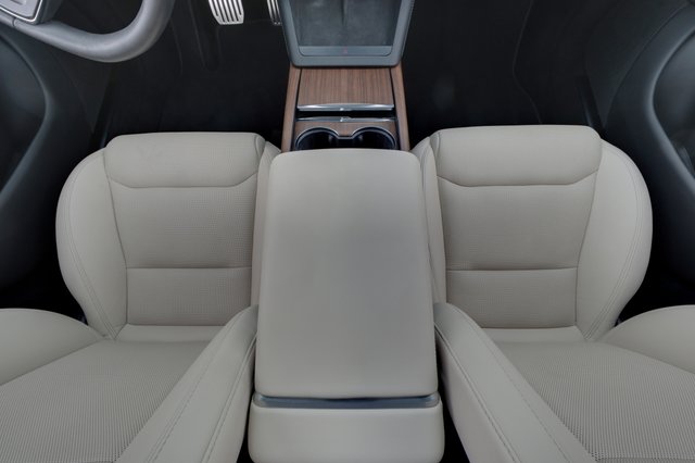 2023 Tesla Model S — photo 19 of 21