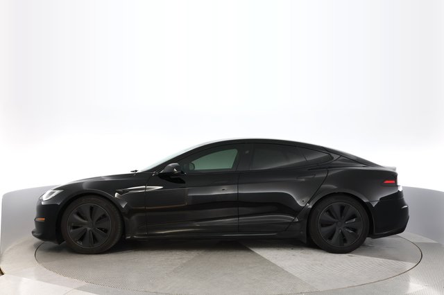 2023 Tesla Model S — photo 12 of 21