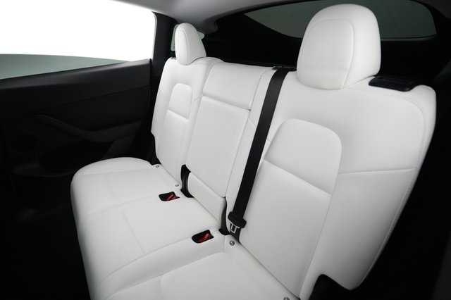 2023 Tesla Model Y — photo 19 of 21