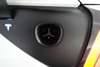 2023 Tesla Model Y — photo 8 of 21