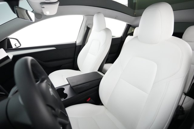 2023 Tesla Model Y — photo 3 of 21