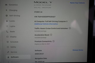 2023 Tesla Model Y — photo 5 of 21