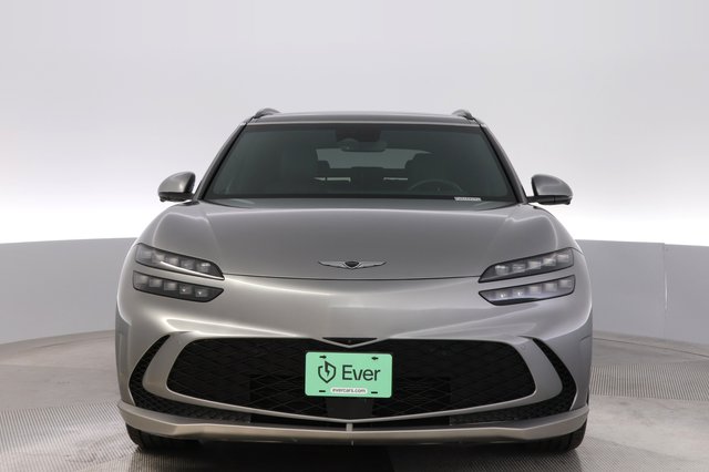 2023 Genesis GV60 — photo 9 of 26