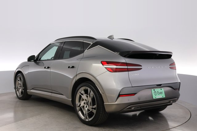 2023 Genesis GV60 — photo 13 of 26