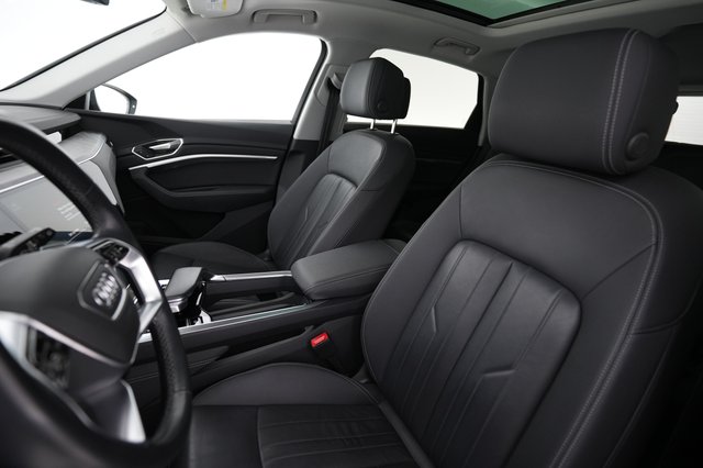 2024 Audi Q8 e-tron — photo 3 of 26