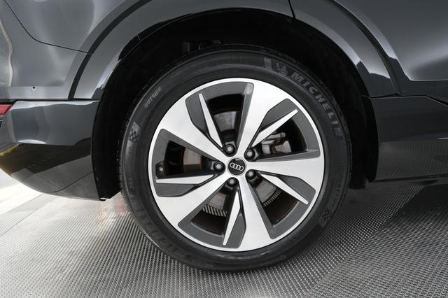 2024 Audi Q8 e-tron — photo 7 of 26