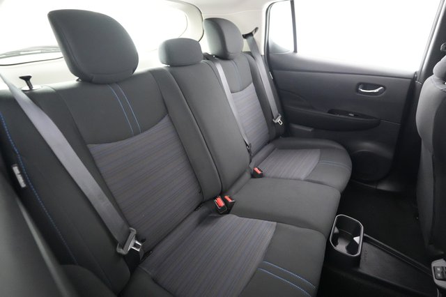 2024 Nissan LEAF — photo 4 of 25