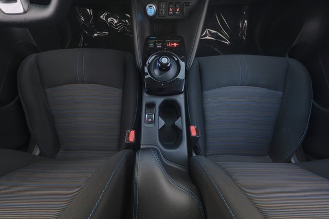 2024 Nissan LEAF — photo 22 of 25