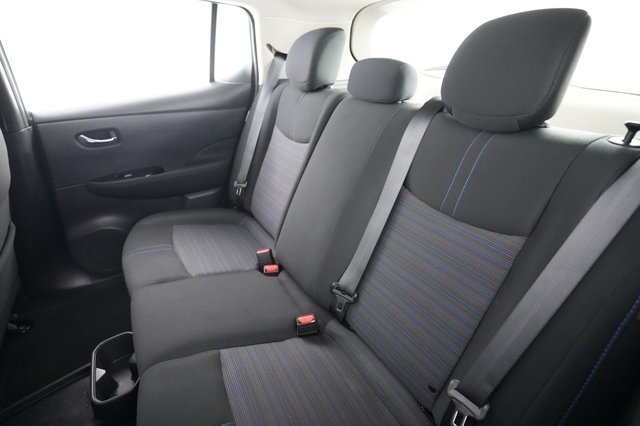 2024 Nissan LEAF — photo 19 of 25