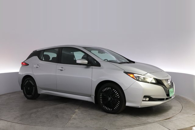 2024 Nissan LEAF — photo 11 of 25
