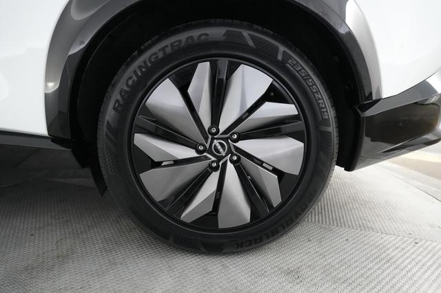 2024 Nissan Ariya — photo 7 of 22