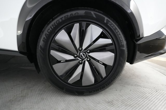 2024 Nissan Ariya — photo 7 of 22