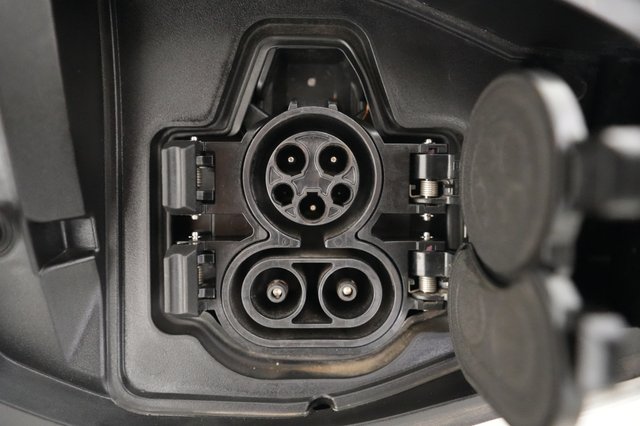 2024 Nissan Ariya — photo 8 of 22