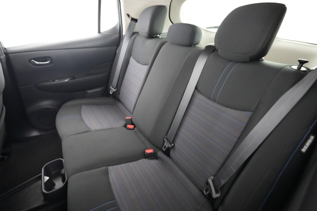 2025 Nissan LEAF