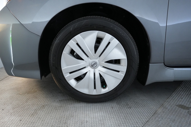 2025 Nissan LEAF