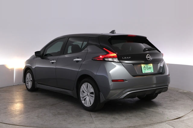 2025 Nissan LEAF