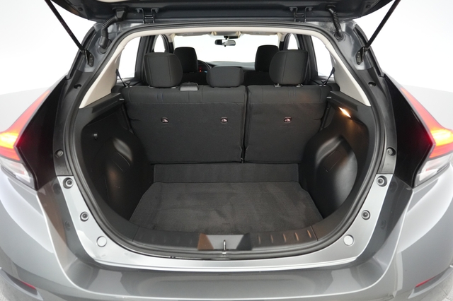 2025 Nissan LEAF