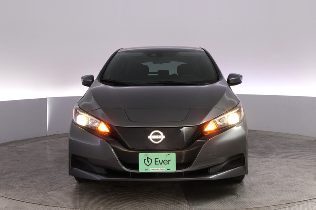 2025 Nissan LEAF