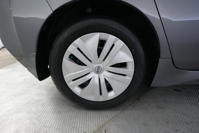 2025 Nissan LEAF — photo 17 of 22