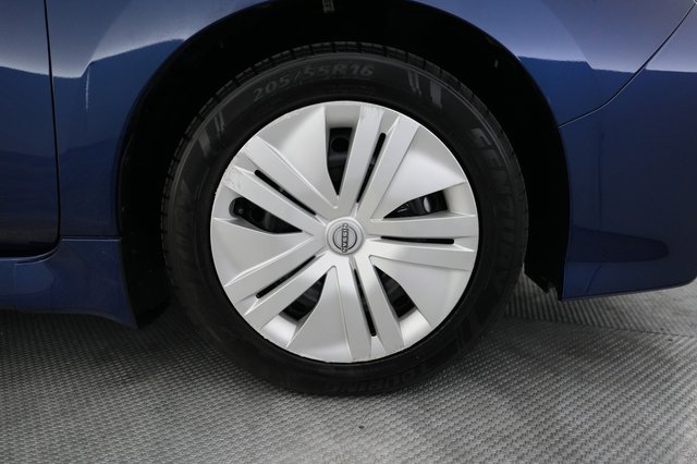 2025 Nissan LEAF — photo 16 of 25