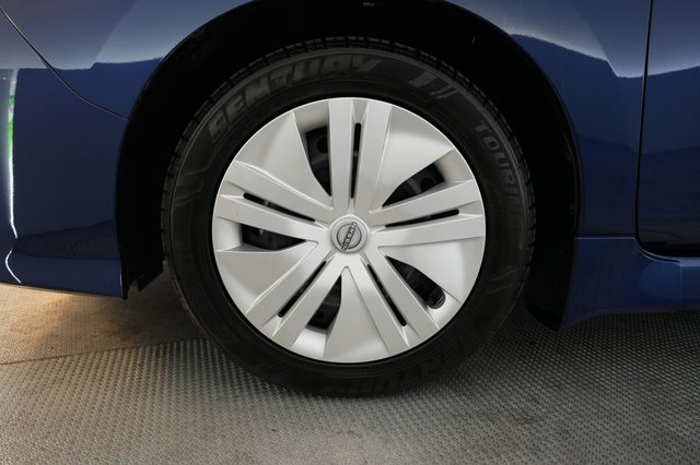 2025 Nissan LEAF — photo 15 of 25