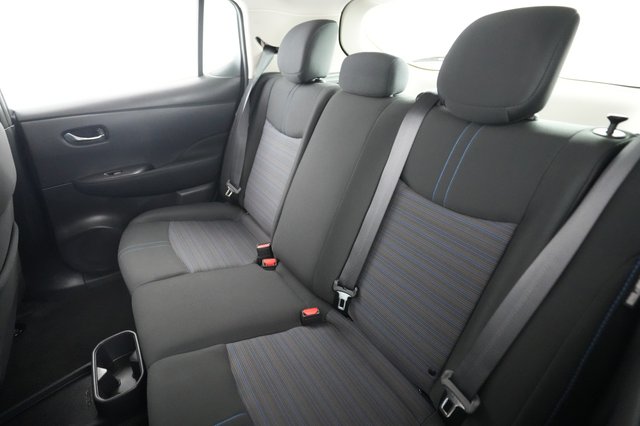 2025 Nissan LEAF — photo 19 of 25