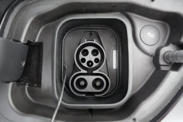2024 Polestar 2 — photo 26 of 34