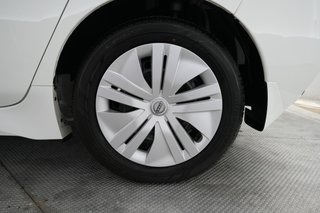 2025 Nissan LEAF — photo 7 of 23