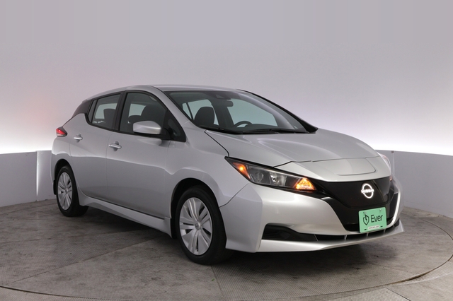 2025 Nissan LEAF