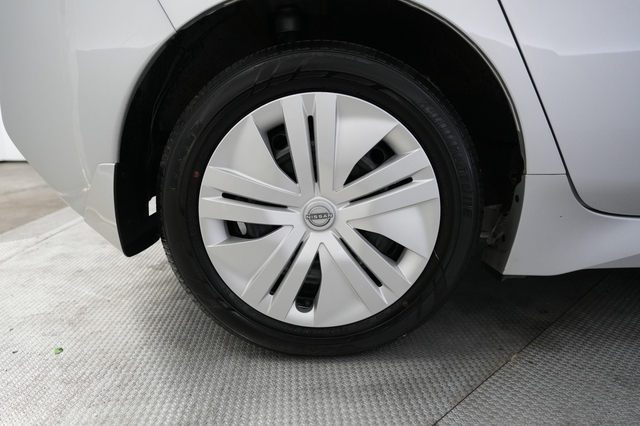 2025 Nissan LEAF