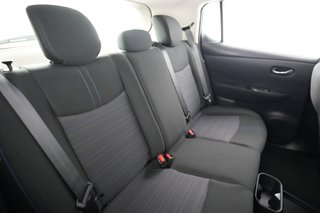 2025 Nissan LEAF — photo 4 of 24