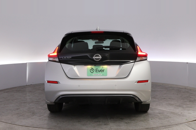 2025 Nissan LEAF