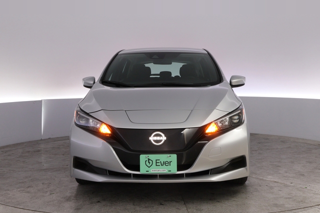 2025 Nissan LEAF