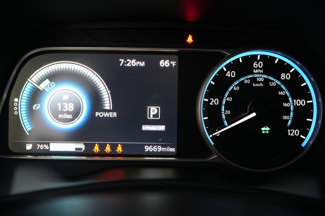 2025 Nissan LEAF