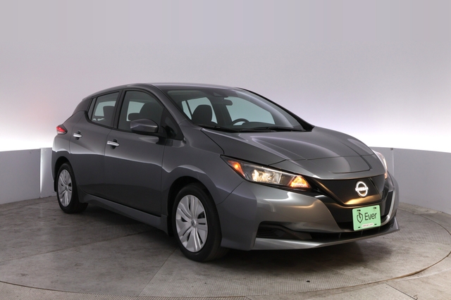 2025 Nissan LEAF