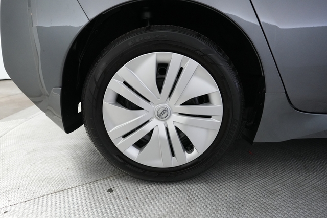 2025 Nissan LEAF