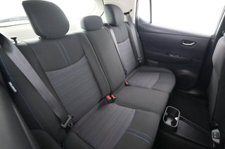 2025 Nissan LEAF — photo 4 of 24