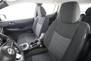 2025 Nissan LEAF — photo 3 of 23