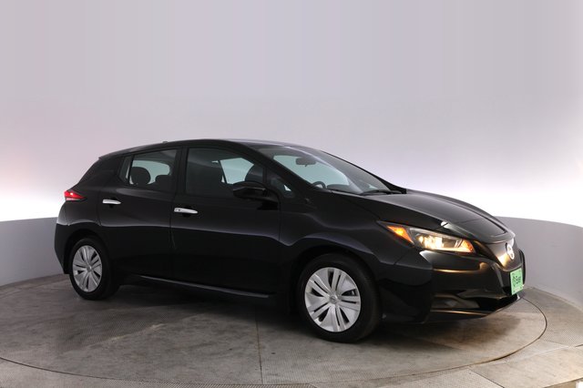 2025 Nissan LEAF — photo 11 of 23